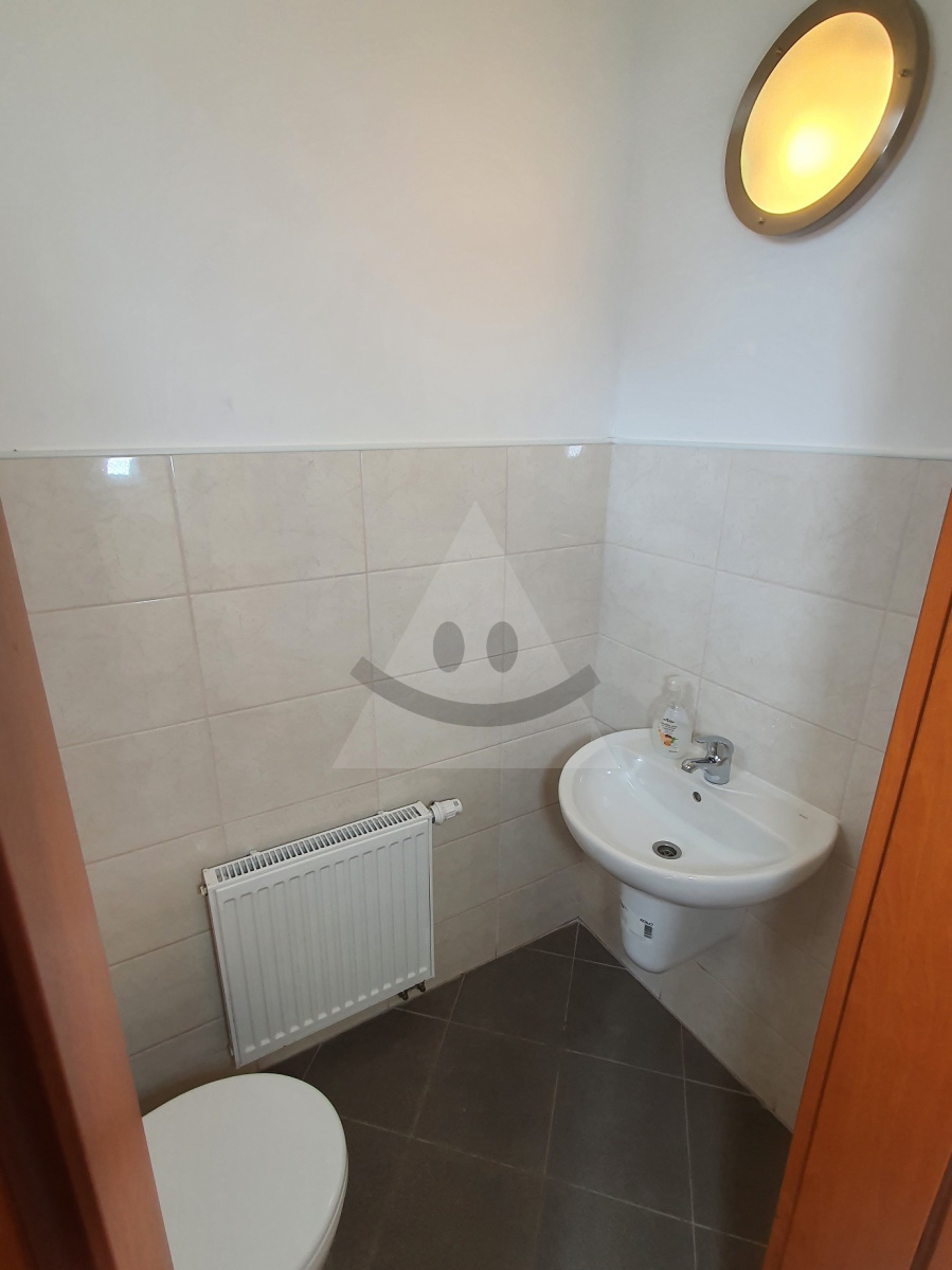 5-Izb. Rodinný dom na predaj, vhodný na bývanie alebo rekreáciu, obec Vlašky