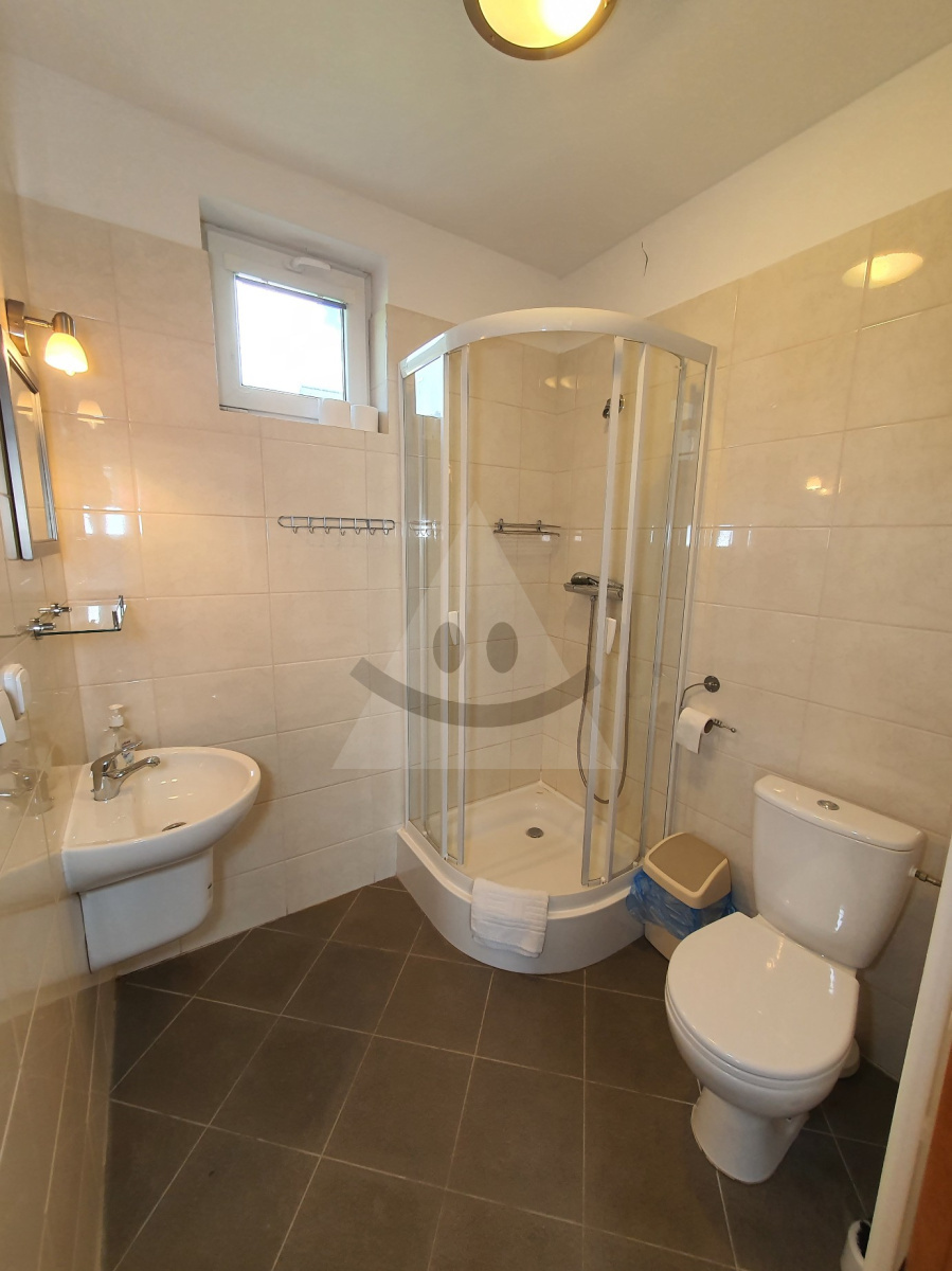 5-Izb. Rodinný dom na predaj, vhodný na bývanie alebo rekreáciu, obec Vlašky