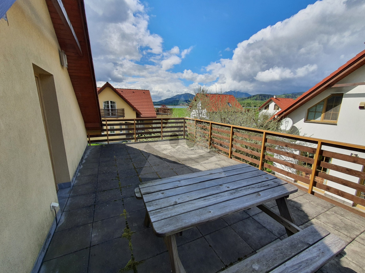 5-Izb. Rodinný dom na predaj, vhodný na bývanie alebo rekreáciu, obec Vlašky