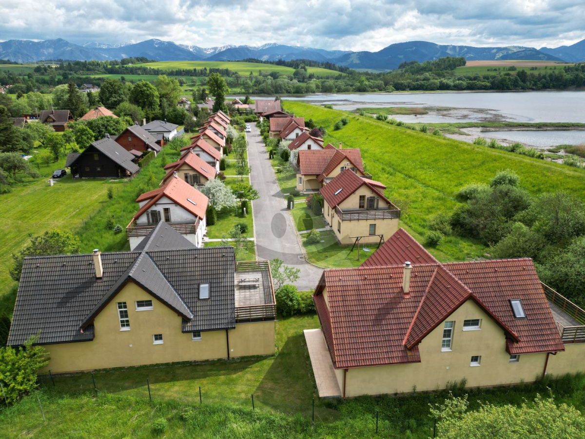 5-Izb. Rodinný dom na predaj, vhodný na bývanie alebo rekreáciu, obec Vlašky
