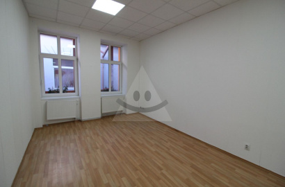 Office space for rent in the center of Liptovský Mikuláš with an area of ​​20m2