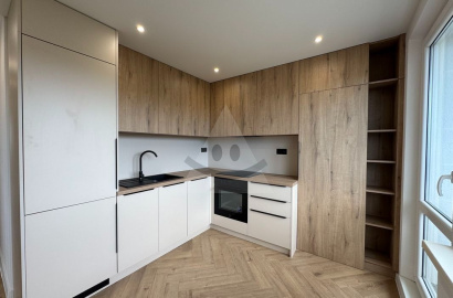 TOP OFFER: Luxuriously renovated 2-room apartment, Priebežná Street, Podbreziny housing estate - Liptovský Mikuláš.